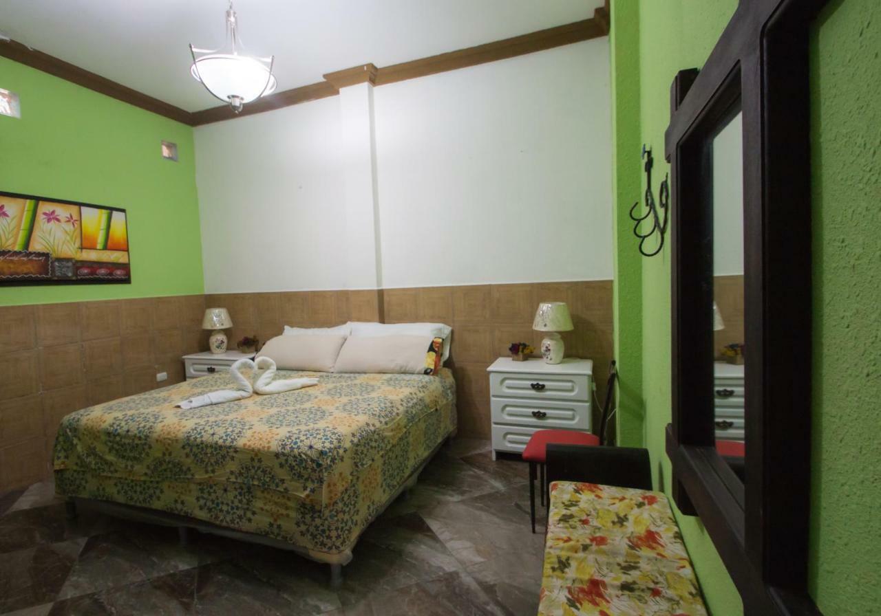 Hostal Casa De Grethel Flores Extérieur photo