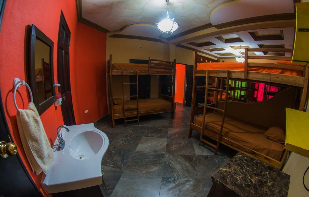 Hostal Casa De Grethel Flores Extérieur photo