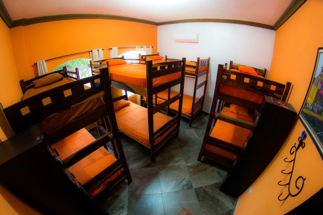 Hostal Casa De Grethel Flores Extérieur photo